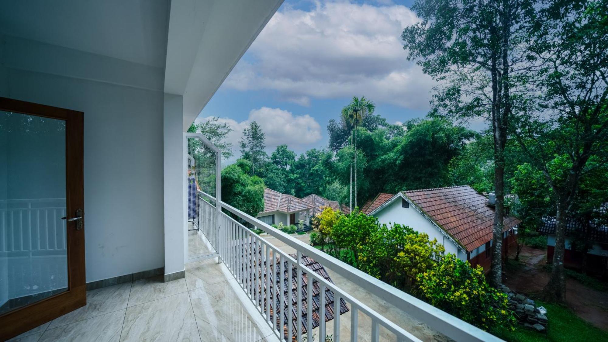 Vythiri Holiday Resort, Wayanad エクステリア 写真
