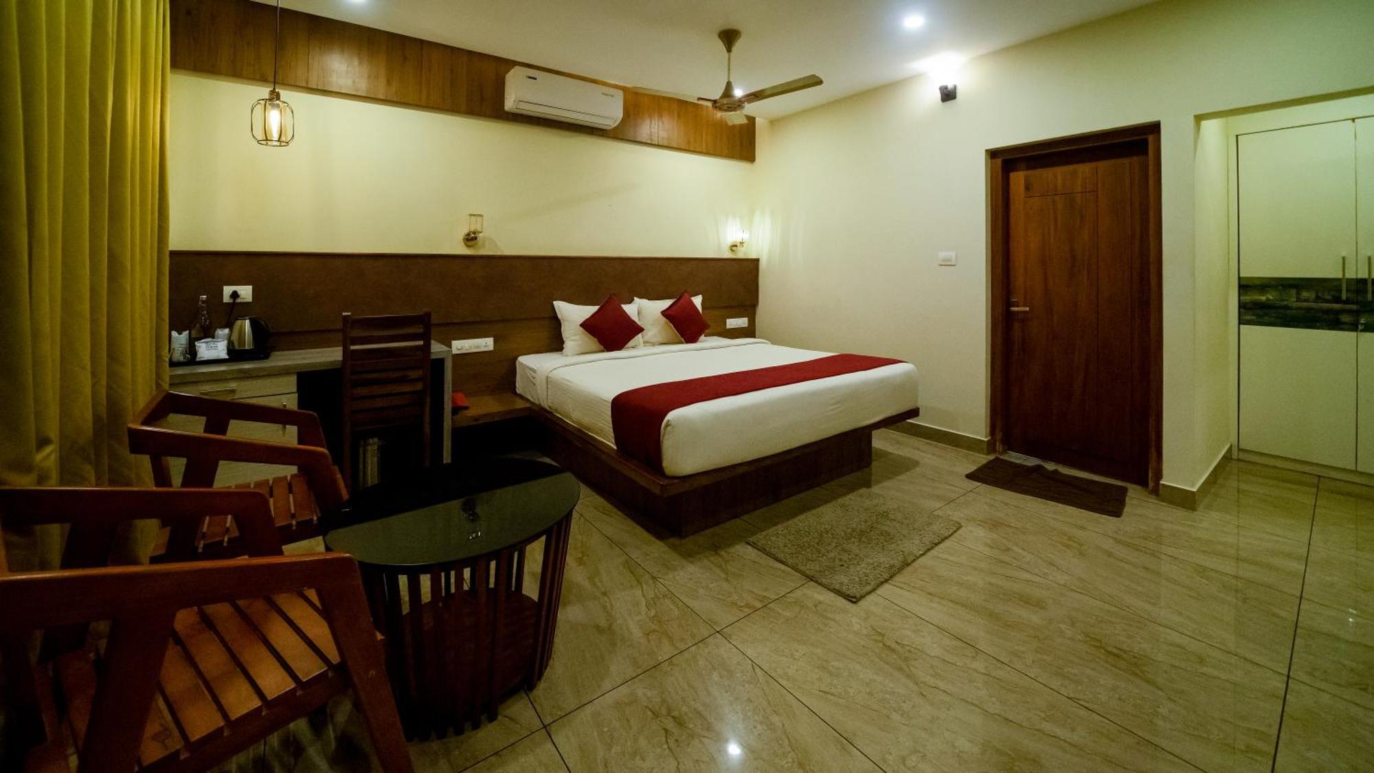 Vythiri Holiday Resort, Wayanad エクステリア 写真