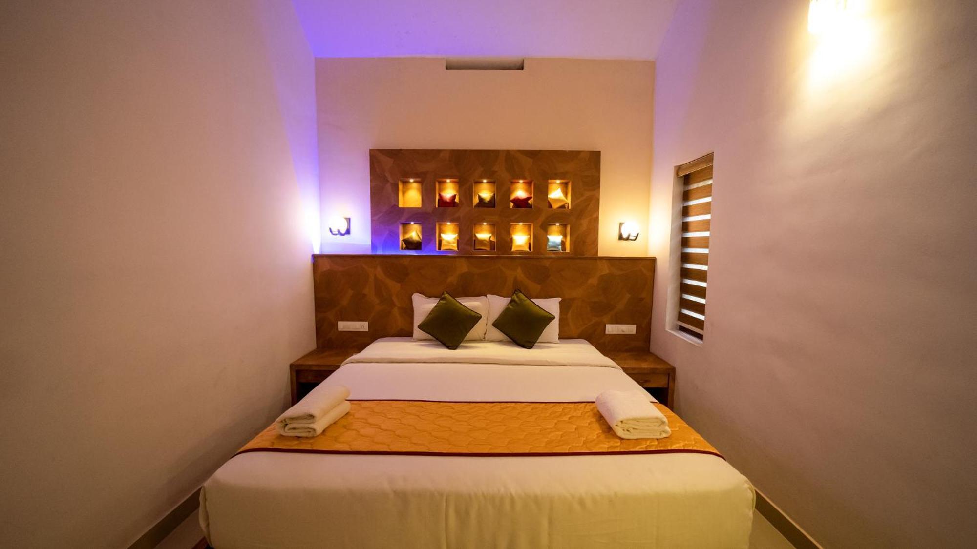 Vythiri Holiday Resort, Wayanad エクステリア 写真