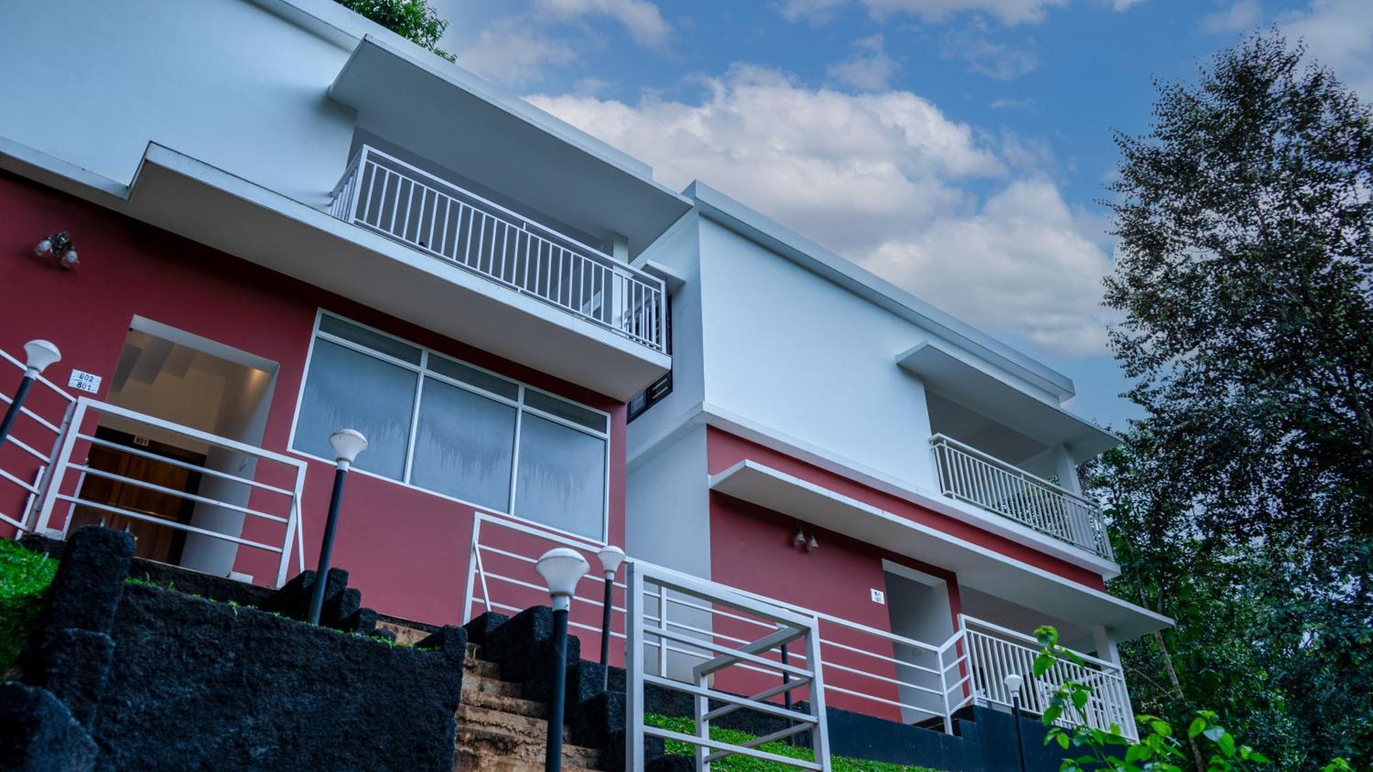 Vythiri Holiday Resort, Wayanad エクステリア 写真