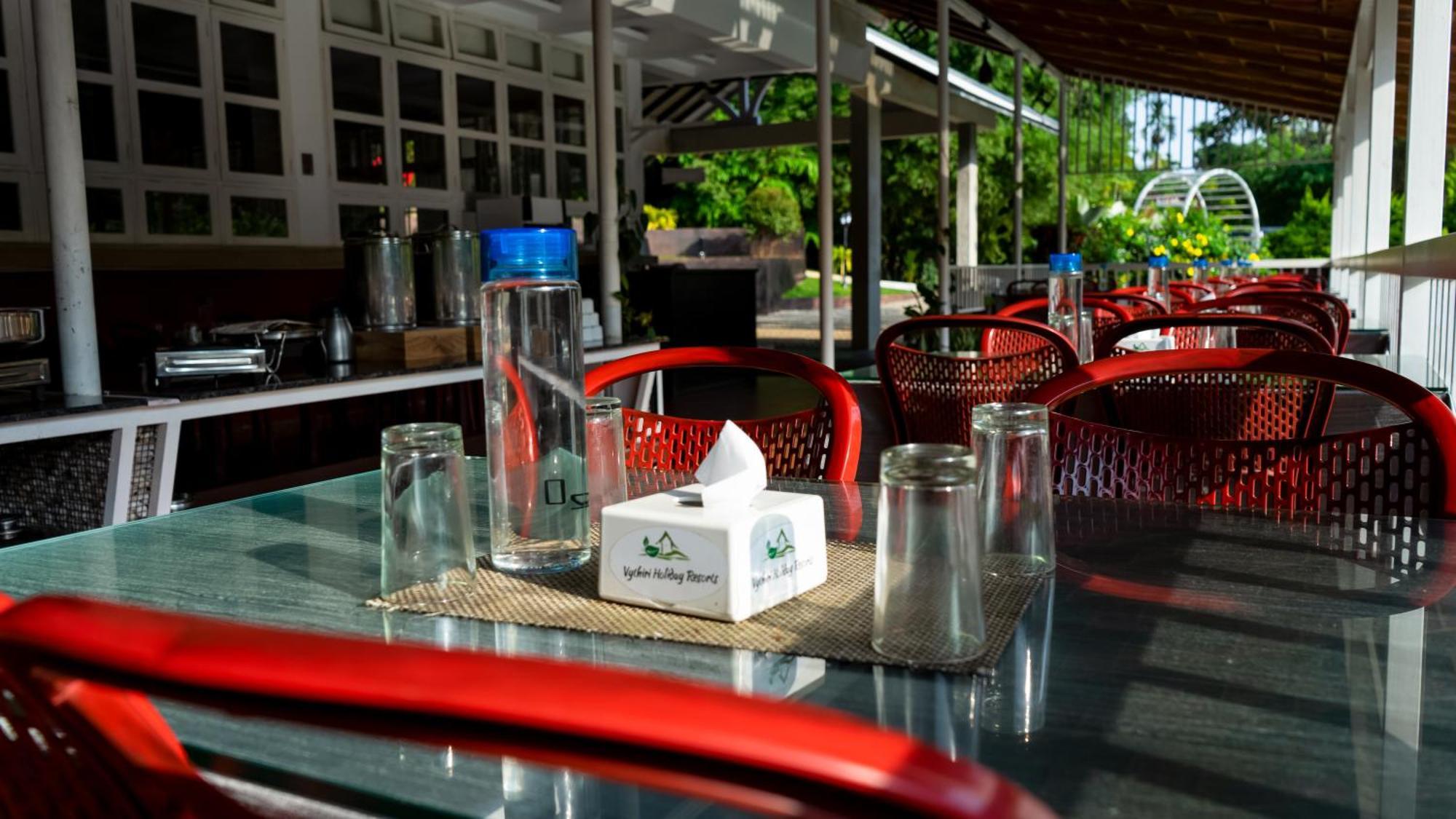 Vythiri Holiday Resort, Wayanad エクステリア 写真
