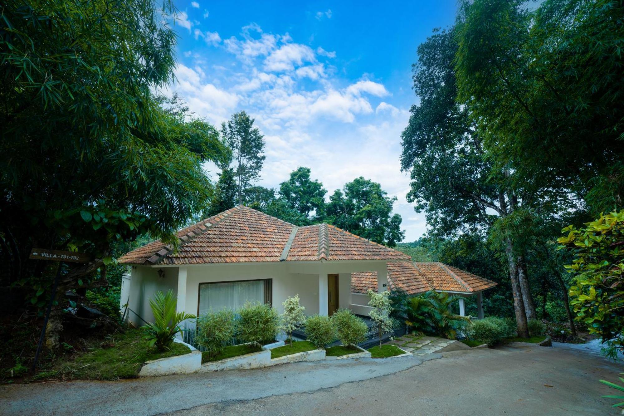 Vythiri Holiday Resort, Wayanad エクステリア 写真