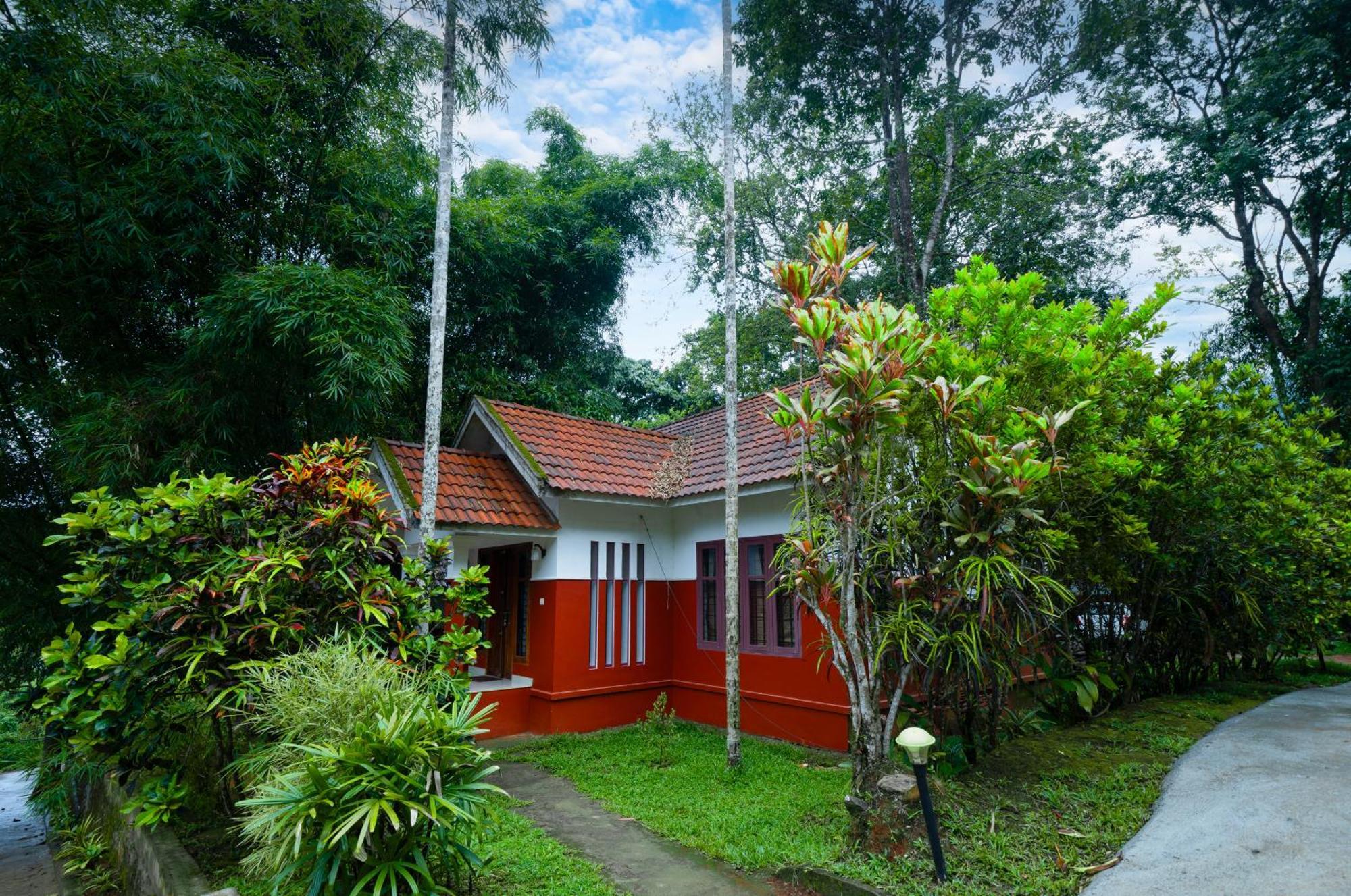 Vythiri Holiday Resort, Wayanad エクステリア 写真