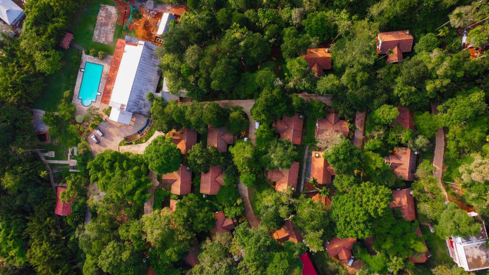 Vythiri Holiday Resort, Wayanad エクステリア 写真