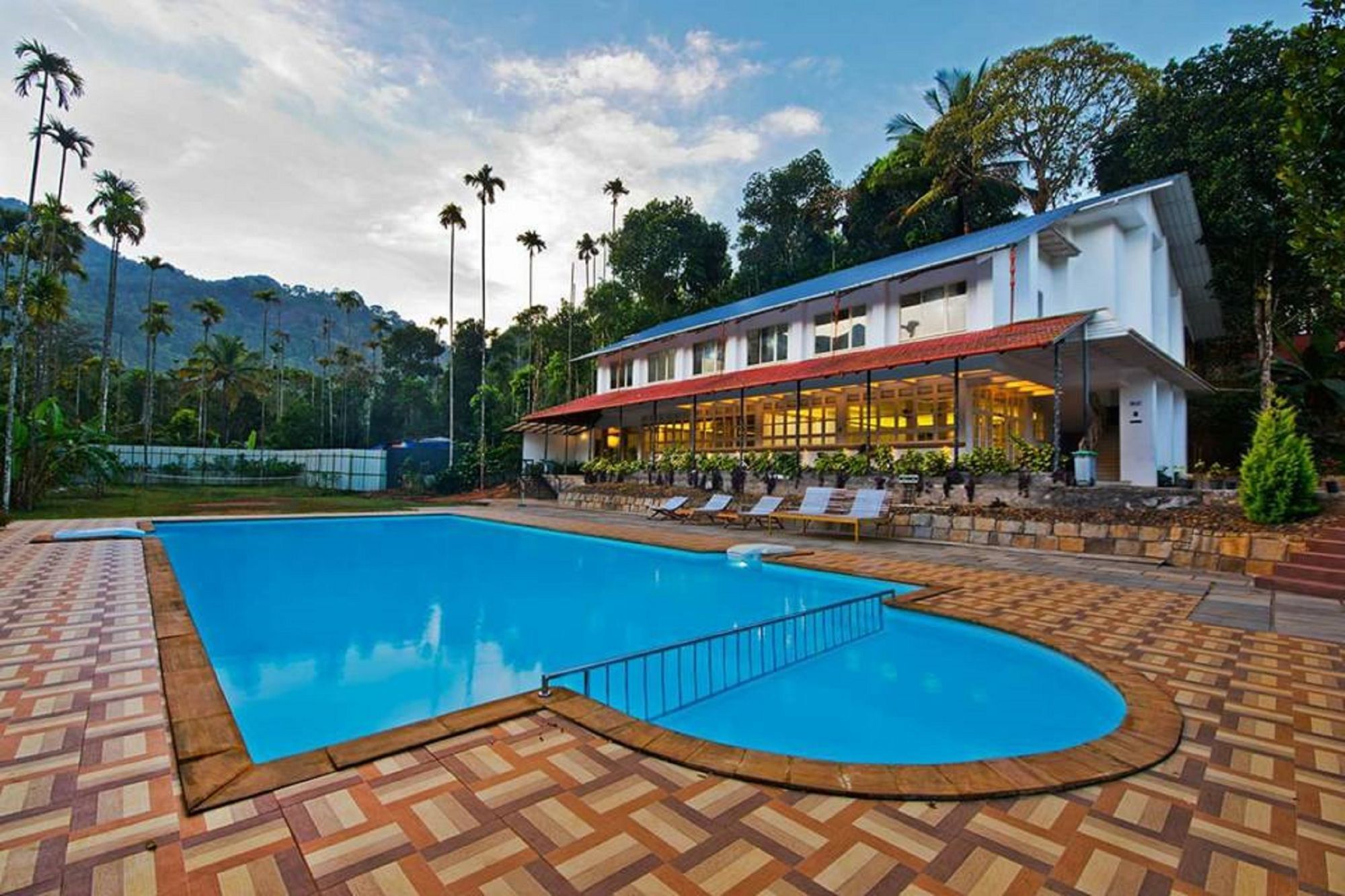 Vythiri Holiday Resort, Wayanad エクステリア 写真